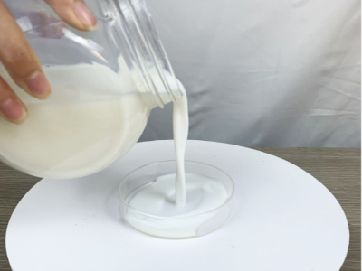 防銹面漆乳液8308 具有優異的快干性能、初期耐水性及抗回粘性，對金屬基材的附著力好，漆膜致密性高，耐鹽霧性能優異，與常規防銹助劑、防銹顏料相容性好